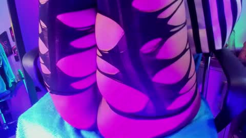 Kuromi online show from December 18, 4:39 am