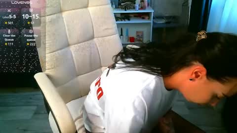 Milana   welcome to my world  online show from April 29, 12:19 pm