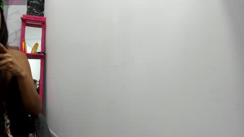 tinny online show from January 30, 11:55 am