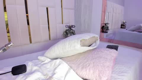 Rousse  online show from October 10, 7:41 pm