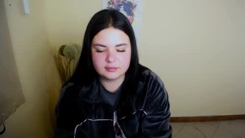 Trisha online show from October 13, 12:08 pm