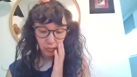 _tutti_frutti_ online show from March 22, 11:11 pm