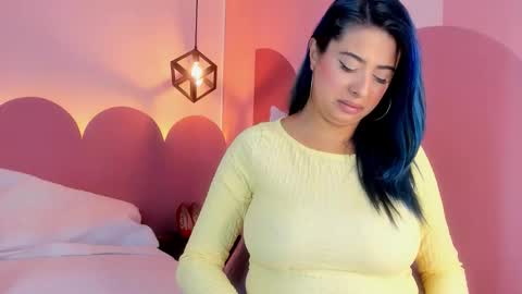 _valeryboobs_ online show from December 1, 2:42 pm