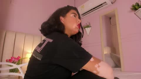 _wendy_x online show from April 17, 11:34 am