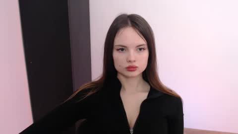 a_ariella_ online show from October 7, 7:24 am