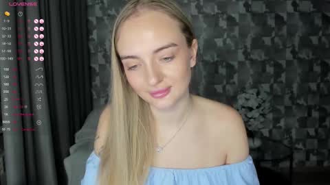 Adelina online show from November 15, 1:56 pm