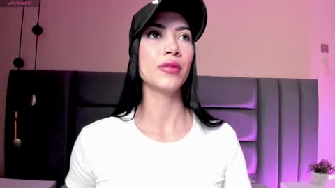 Abbie Joness online show from March 31, 11:43 am