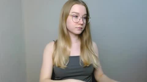 Abby Lovense is active online show from April 4, 3:22 pm