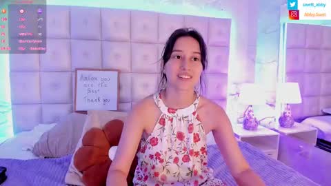 Abigail online show from December 4, 11:41 am