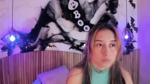 Abigail online show from October 6, 11:38 am