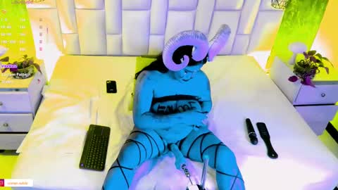 aberachmackay online show from September 13, 11:18 am