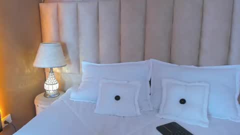 abiehils online show from February 12, 12:22 pm