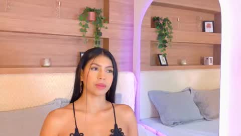 abiehils online show from February 5, 11:35 am