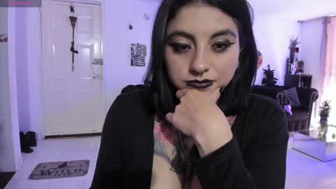 Alice online show from March 7, 3:07 pm