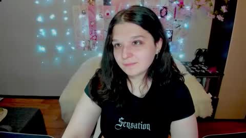 Kate online show from April 18, 1:41 am