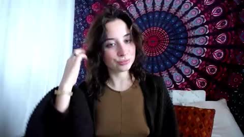 Adalyn online show from October 27, 7:26 am