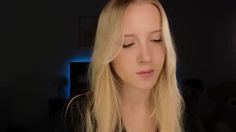 Adele online show from March 28, 8:30 pm