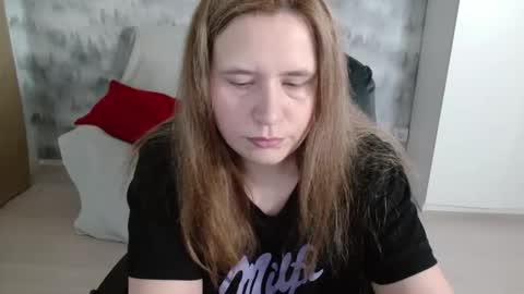 adelinalawson online show from April 19, 7:19 am