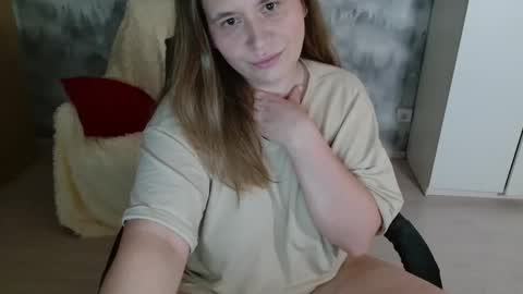 adelinalawson online show from March 29, 11:42 am