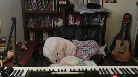 adobe_angel304 online show from September 30, 8:46 pm