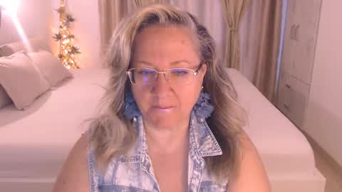 Cryna online show from October 7, 9:03 am