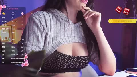 Victoria online show from December 13, 2:38 pm