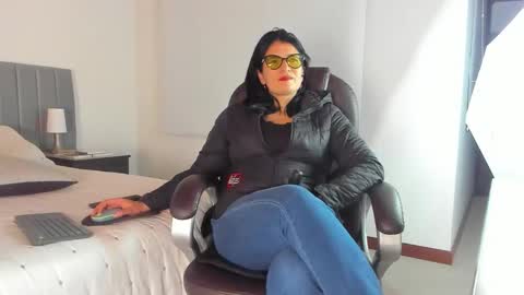 Adriana online show from December 16, 4:29 am