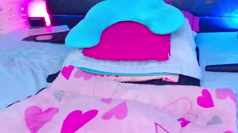 AdrianaSexy online show from July 16, 12:37 am