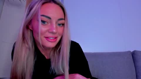 Adriana online show from January 26, 6:27 pm