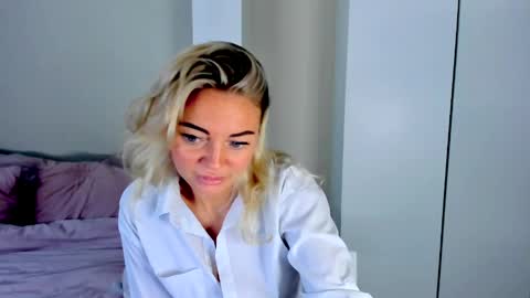 Adriana online show from June 3, 4:56 pm