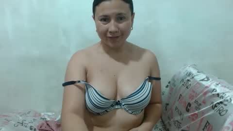 Adriana Tellez online show from September 13, 2:58 pm