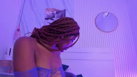 Afro Luna online show from December 19, 11:57 am