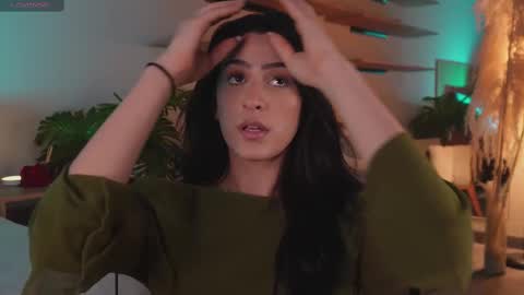 Emma online show from March 4, 11:54 pm