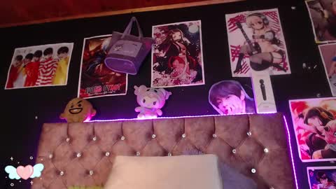 Cris owo online show from March 8, 11:39 pm