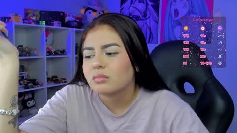 Cat online show from December 22, 7:22 am