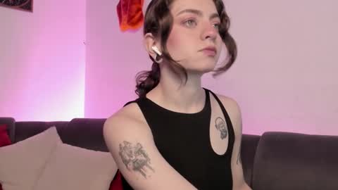 Camila     2 online show from February 17, 12:10 am