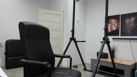 Agelina Lilly Laura online show from November 10, 5:30 pm