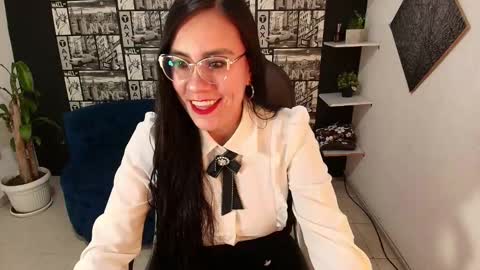 Aghata Moon online show from December 18, 4:34 pm