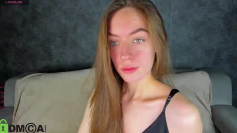 agnes wells online show from October 2, 1:10 am