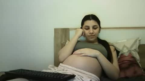 Selena online show from November 28, 5:27 pm