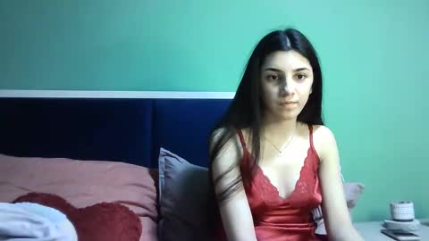 Selena online show from January 3, 3:44 pm