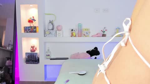 Ahri help me get to 100  online show from January 3, 3:38 am