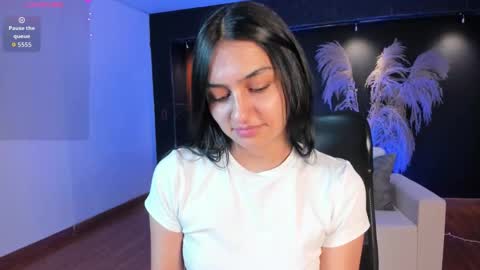 aidajoness online show from October 13, 12:30 pm