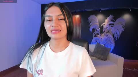 aidajoness online show from October 7, 11:25 am