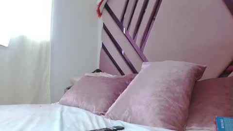 aiilynsmiith online show from October 23, 12:55 pm