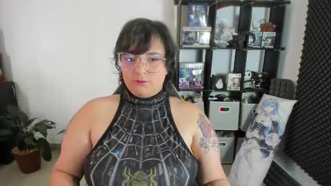 Catalina online show from January 25, 12:30 pm