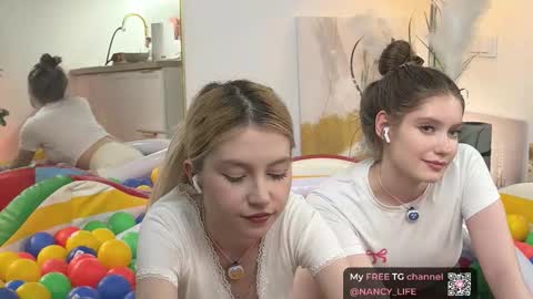 Aileen online show from January 12, 10:15 pm