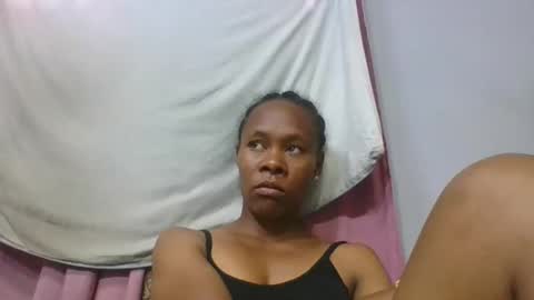 aimee982179 online show from March 17, 5:44 am