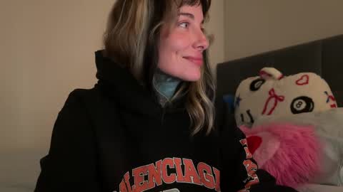 Airgead online show from April 4, 10:52 pm