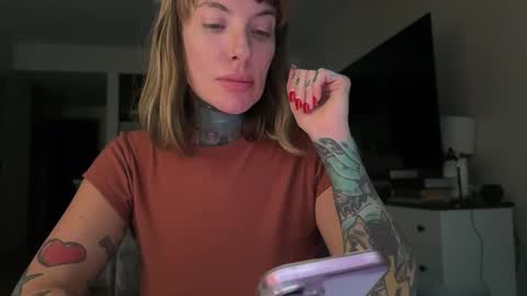 Airgead online show from October 16, 9:17 pm